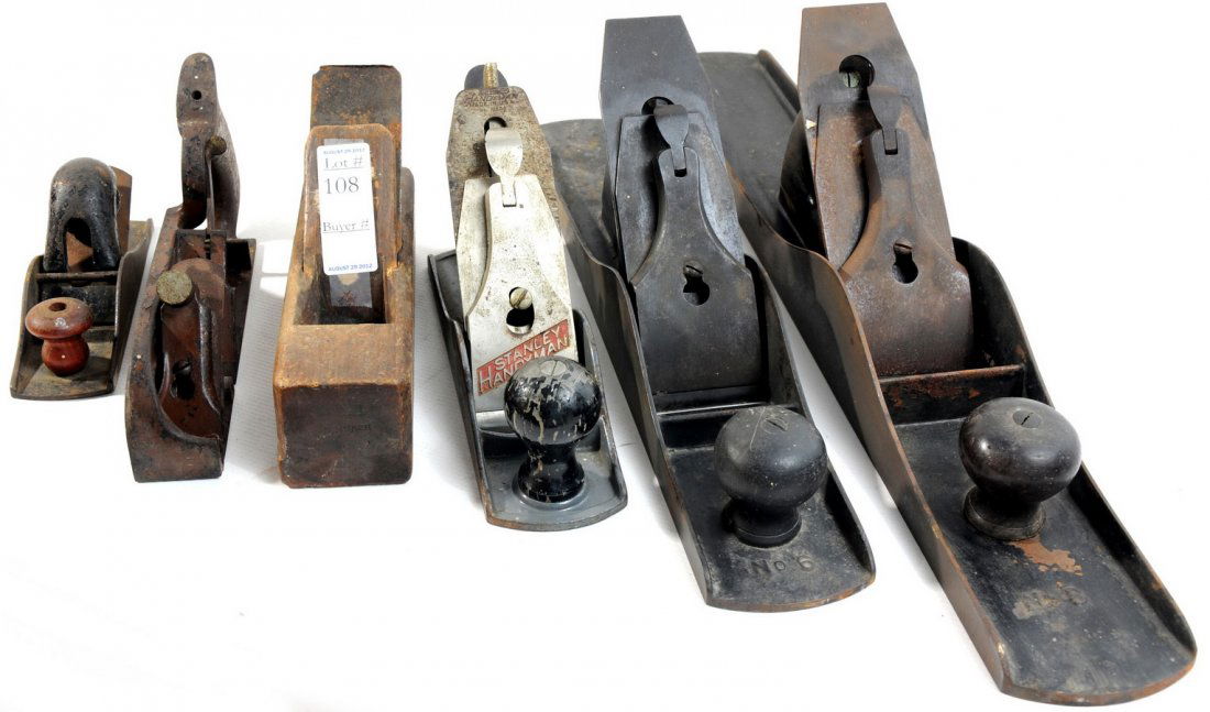 6 planes to include #8, #6, #110, #78, Stanley han: 6 planes to include #8, #6, #110, #78, Stanley handy man and 1 wooden plane signed D Murch