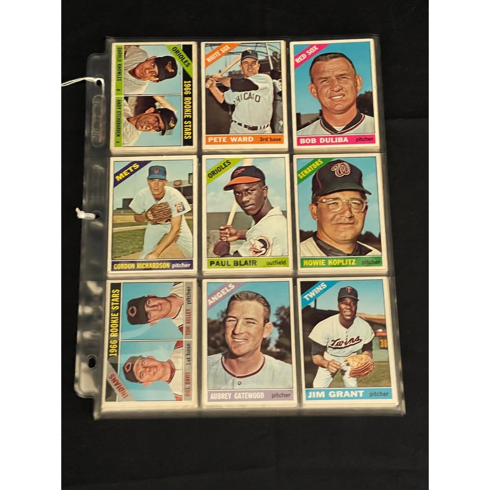 (54) 1966 Topps Baseball Cards Nice Shape (1 of 4)