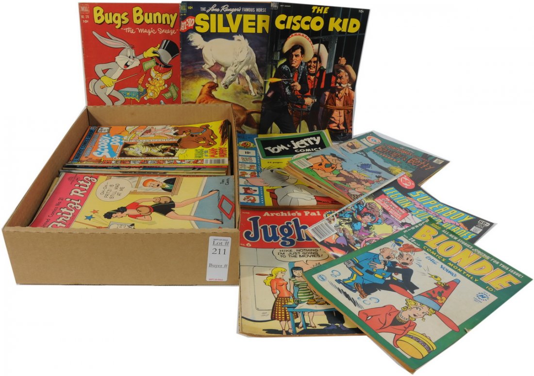 Collection of comic books to include 1951 Indians,: Collection of comic books to include 1951 Indians, 1951 Little Beaver, 1951 Sparkle, 1952 Tip Topper, 1952 Tip Top, 1953 Jughead, 1952 Howdy Doody, 1979 The Fantastic Four, 1978 Dynomutt, 1978 Fightin