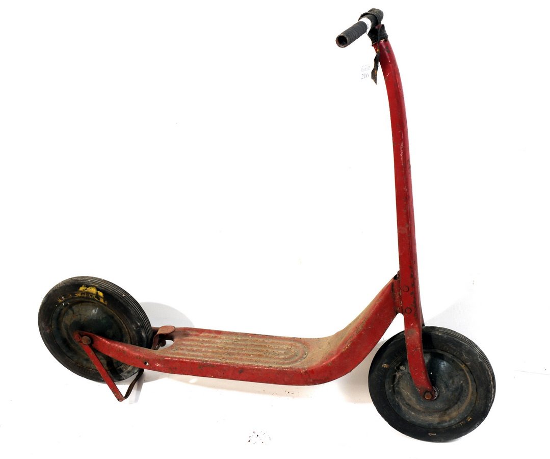 Antique Metal Scooter: Antique Metal Scooter