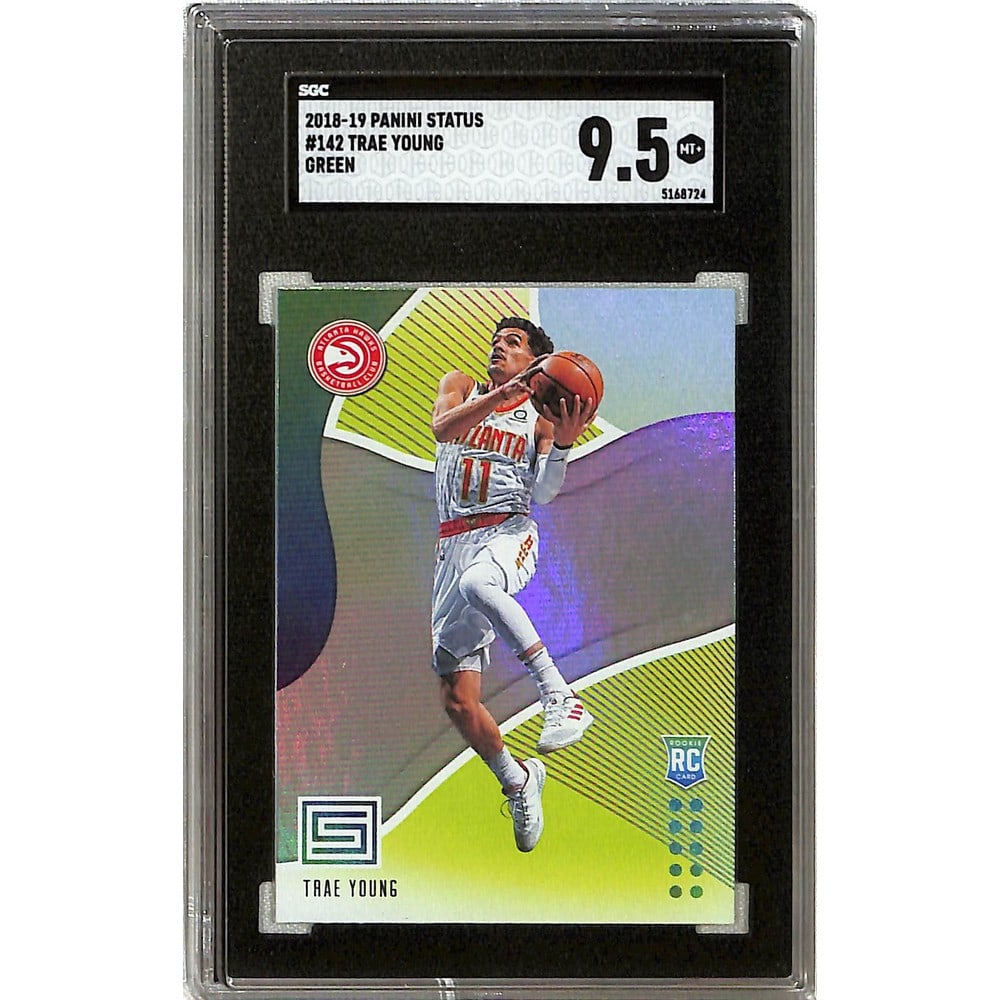 2018-19 Status Trae Young Rookie Green Sgc 9.5 (1 of 2)