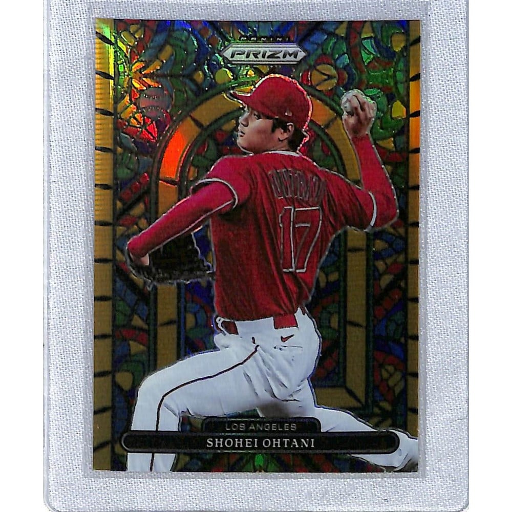2022 Prizm Gold Stain Glass Shohei Ohtani 8/10: Nice Condition