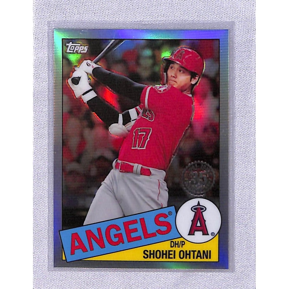 2020 Topps Shohei Ohtani Holo Card (1 of 2)