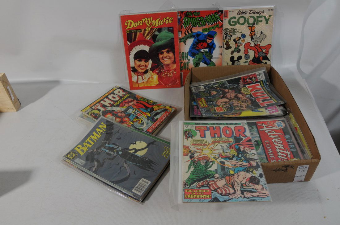 Collection of comic books to include Shazam #2, Fa: Collection of comic books to include Shazam #2, Fantastic Four #86, 1956 Andy Panda, 1955 Looney Tunes, 1996 Looney Tunes, 1993 Slapstick, Thor #265, 1976 Dennis The Menace, Betty #39, 1972 Baby Snoot