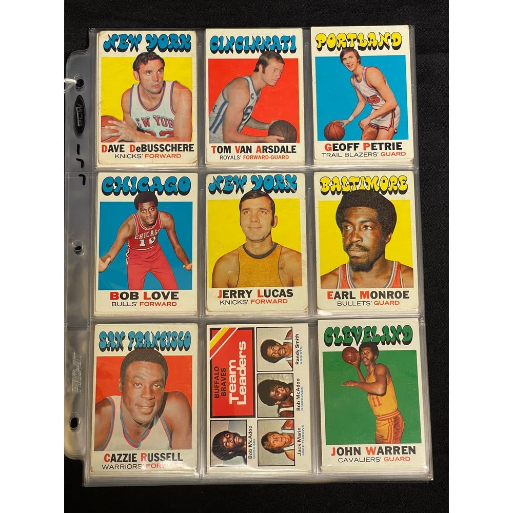 (60) 1970's Topps Vintage Basketball Cards (1 of 4)