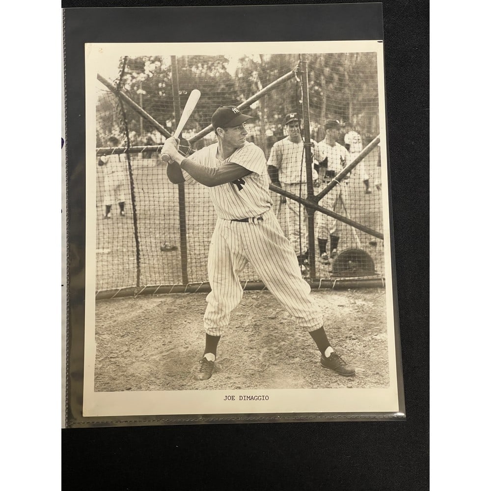 Vintage Joe Dimaggio Photo 8x10 (1 of 2)