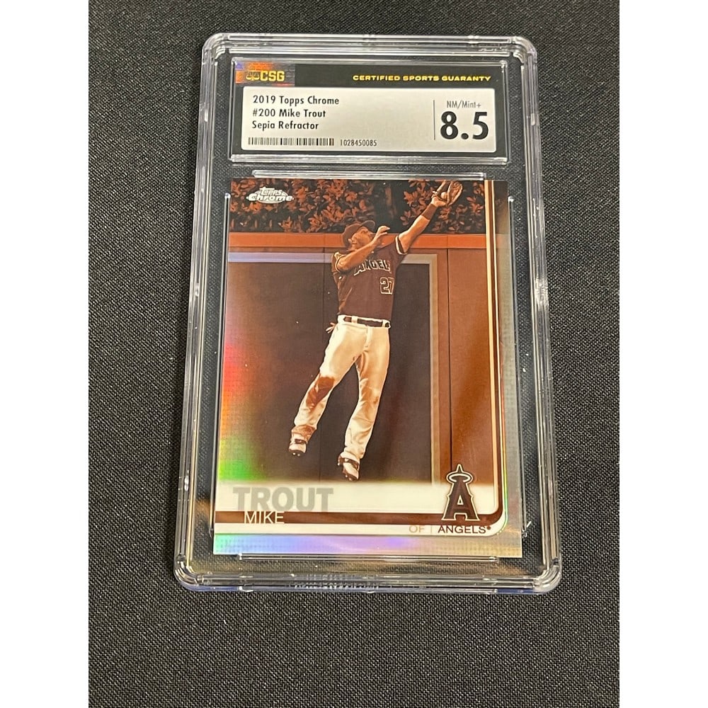 2019 Chrome Mike Trout Sepia Refractor Csg 8.5 (1 of 2)