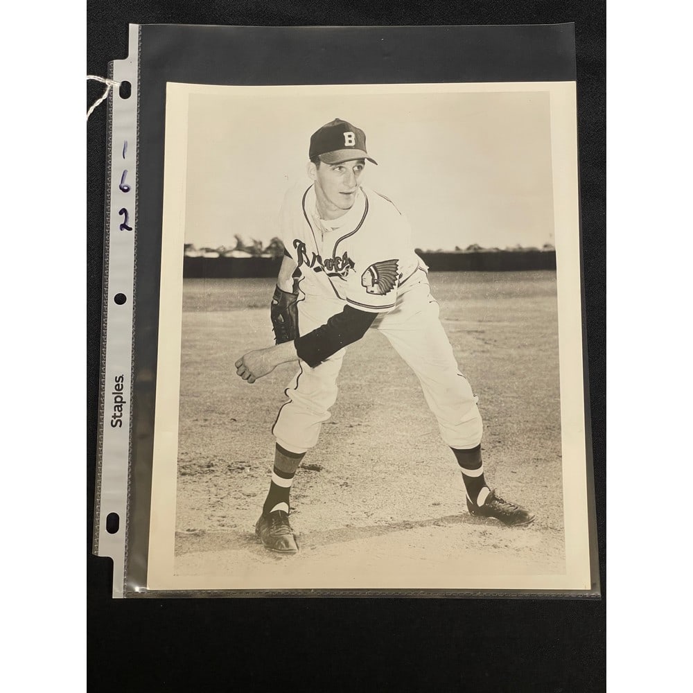Vintage Warren Spahn 8x10 Photo (1 of 2)