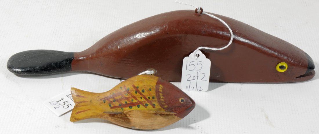 Small 4 1/2" painted fish decoy, with a 12" wooden: Small 4 1/2" painted fish decoy, with a 12" wooden Beaver fish decoy