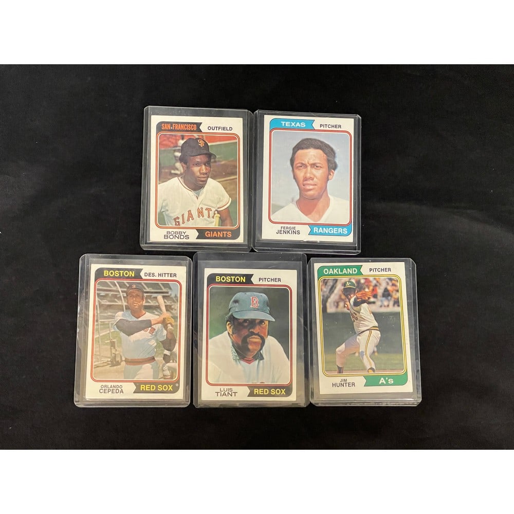 (660) Different 1974 Topps Baseball Cards (1 of 3)