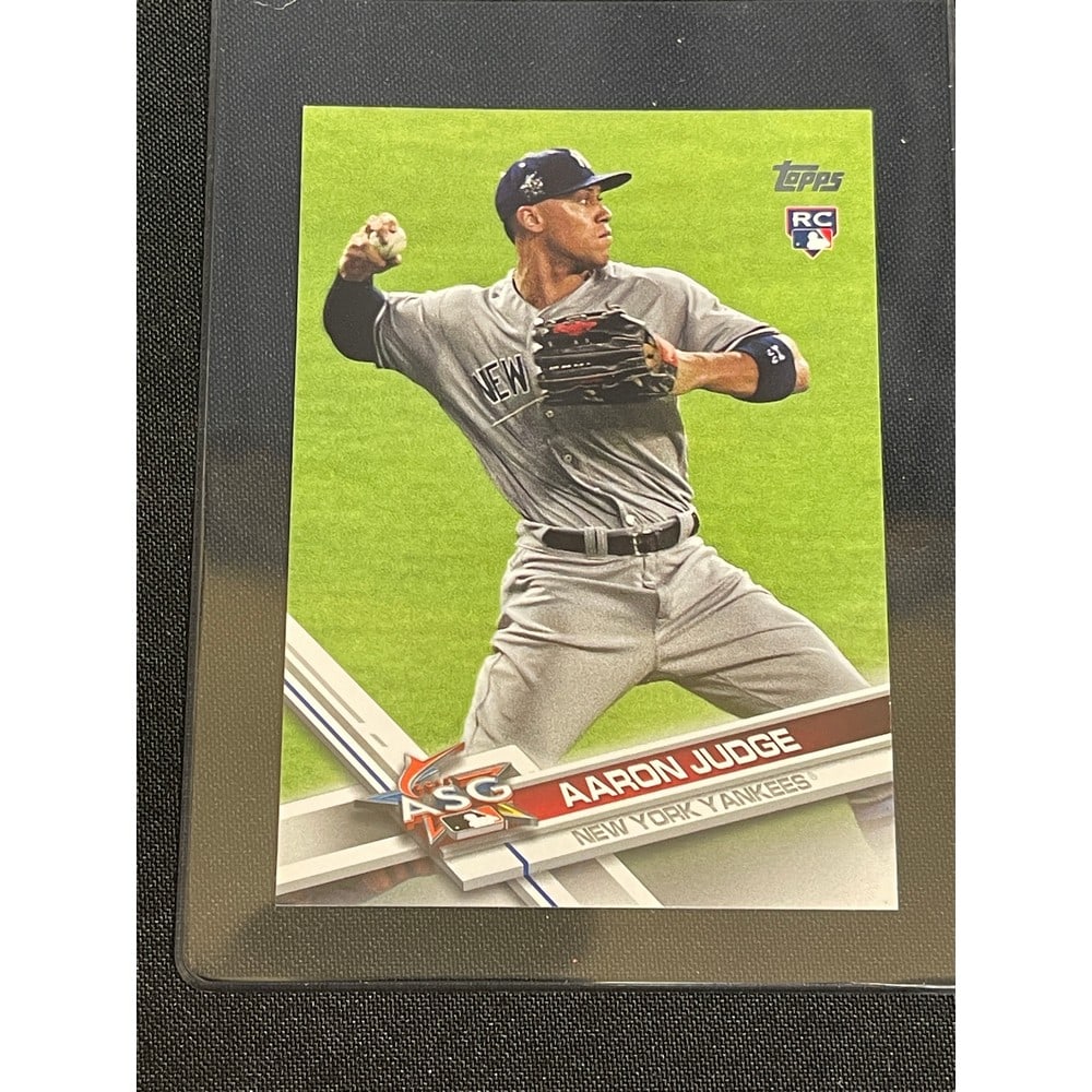 2017 Topps Aaron Judge Rookie Card (1 of 2)
