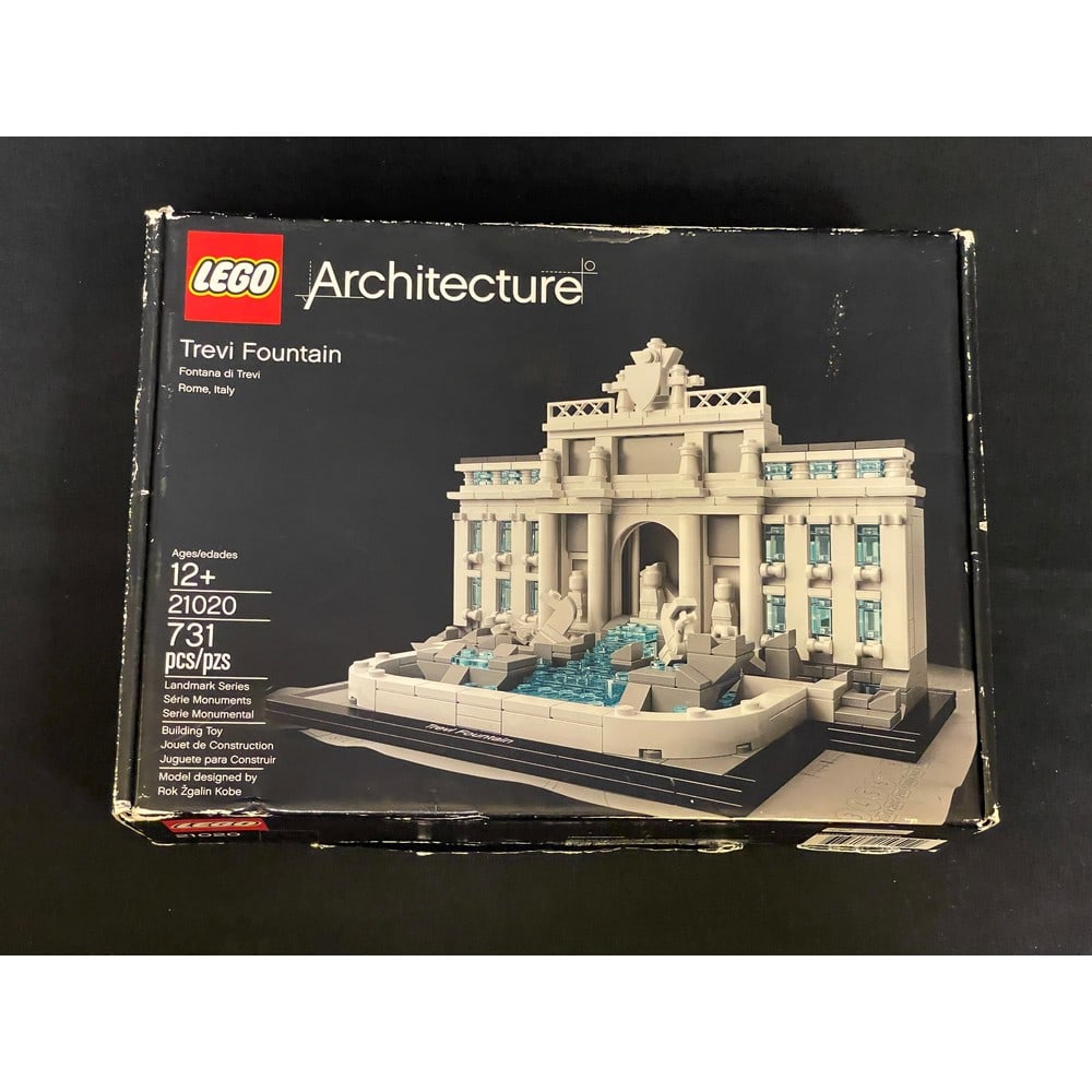 2014 Lego Retired Trevi Fountain Near Mint: 2014 Lego Retired Trevi Fountain Near Mint