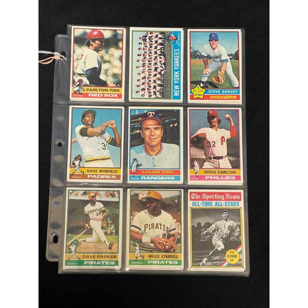 (18) Different 1976 Topps Baseball Cards (1 of 2)
