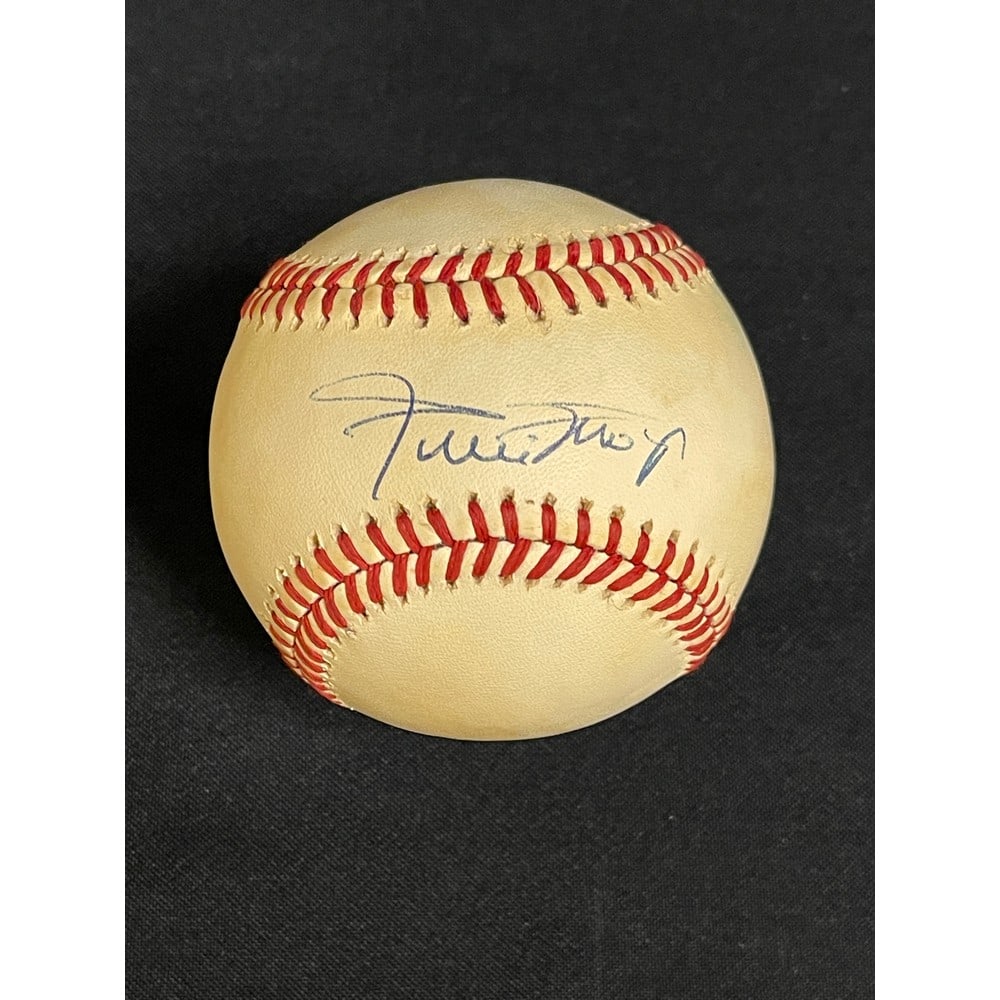 Willie Mays Signed Baseball Jsa Loa (1 of 3)