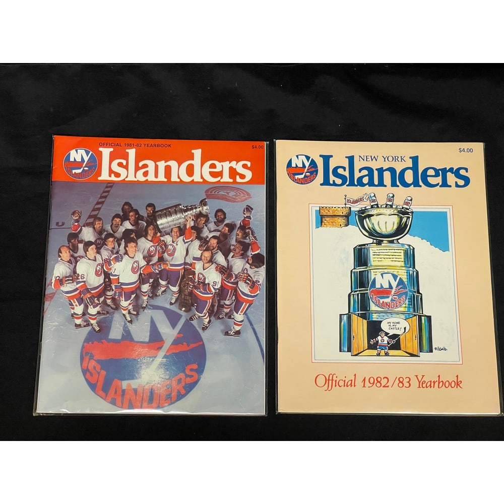 (4) Vintage Ny Islanders Yearbooks: (4) Vintage Ny Islanders Yearbooks