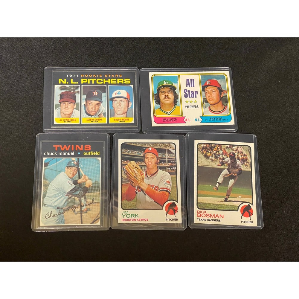 (12) High Grade 1970's Topps Baseball Cards (1 of 3)