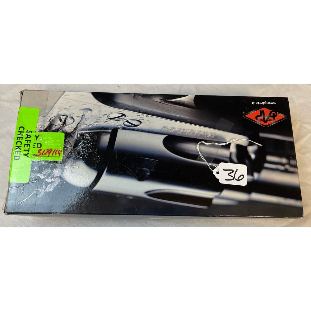 New In Box Flli Pietta 44 Mag Revolver: Single Action E41411