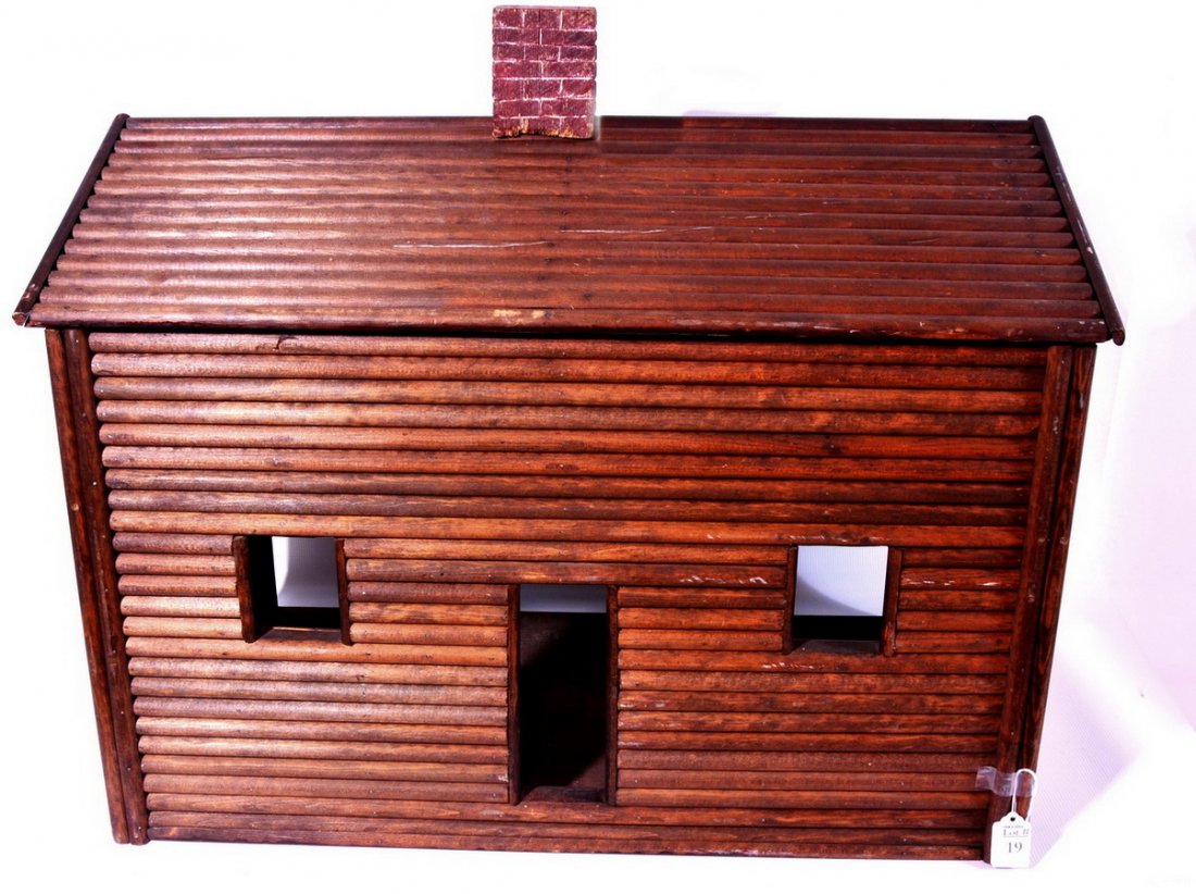 Log Cabin Doll house 27x16x20: Log Cabin Doll house 27x16x20
