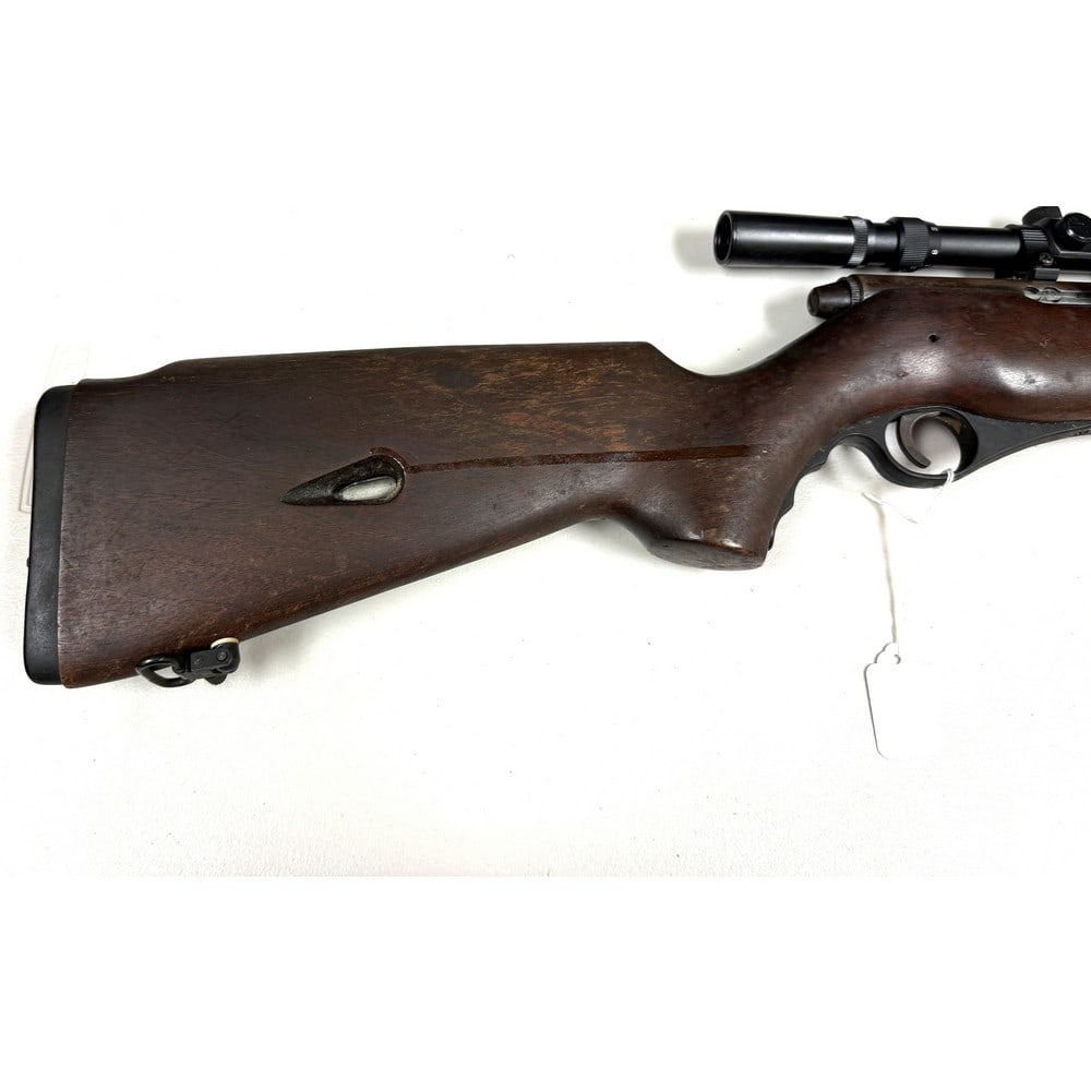 Mossberg 22 Caliber Rifle: Mossberg 22 Caliber Rifle