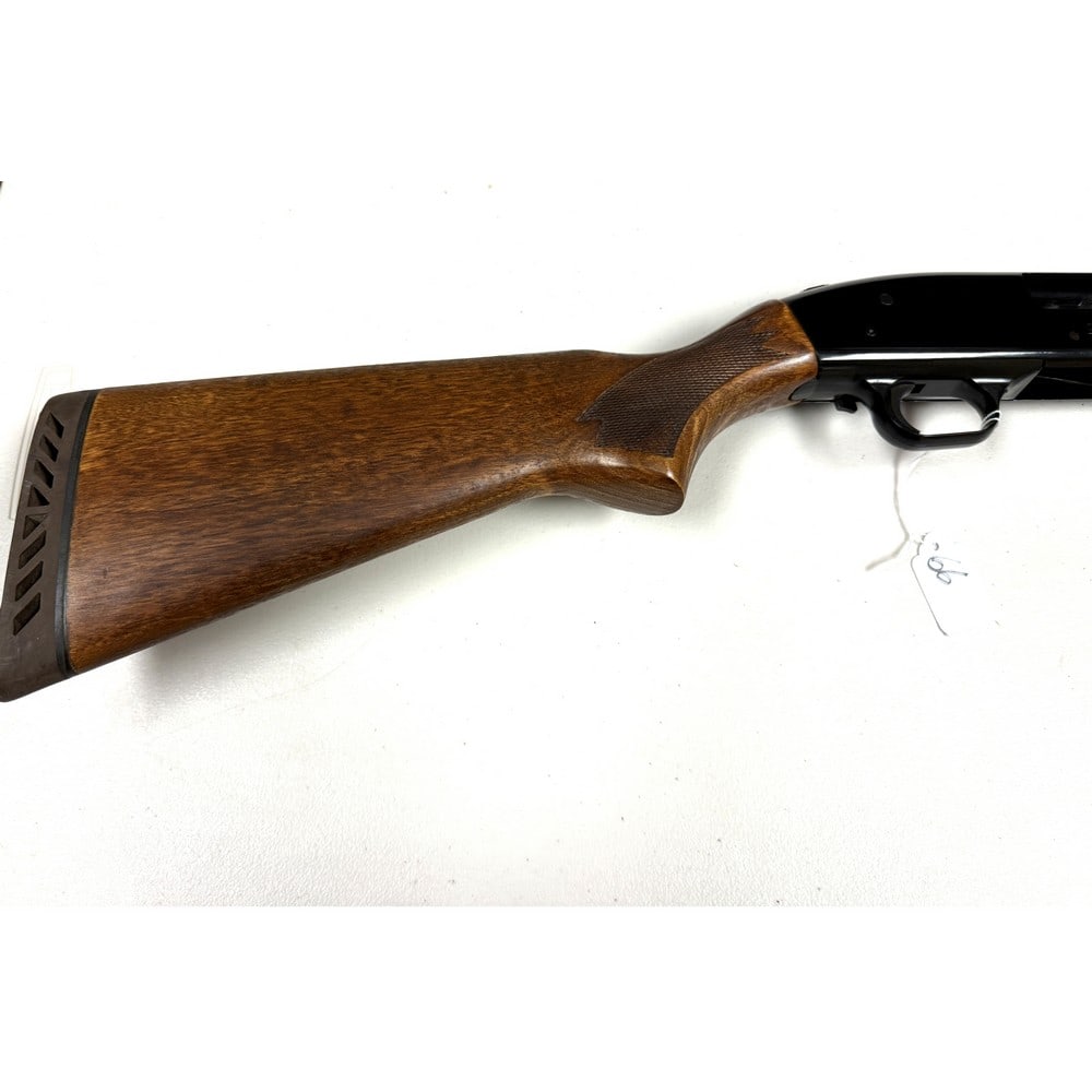 Mossberg Model 500 12 Gauge Shotgun (1 of 10)