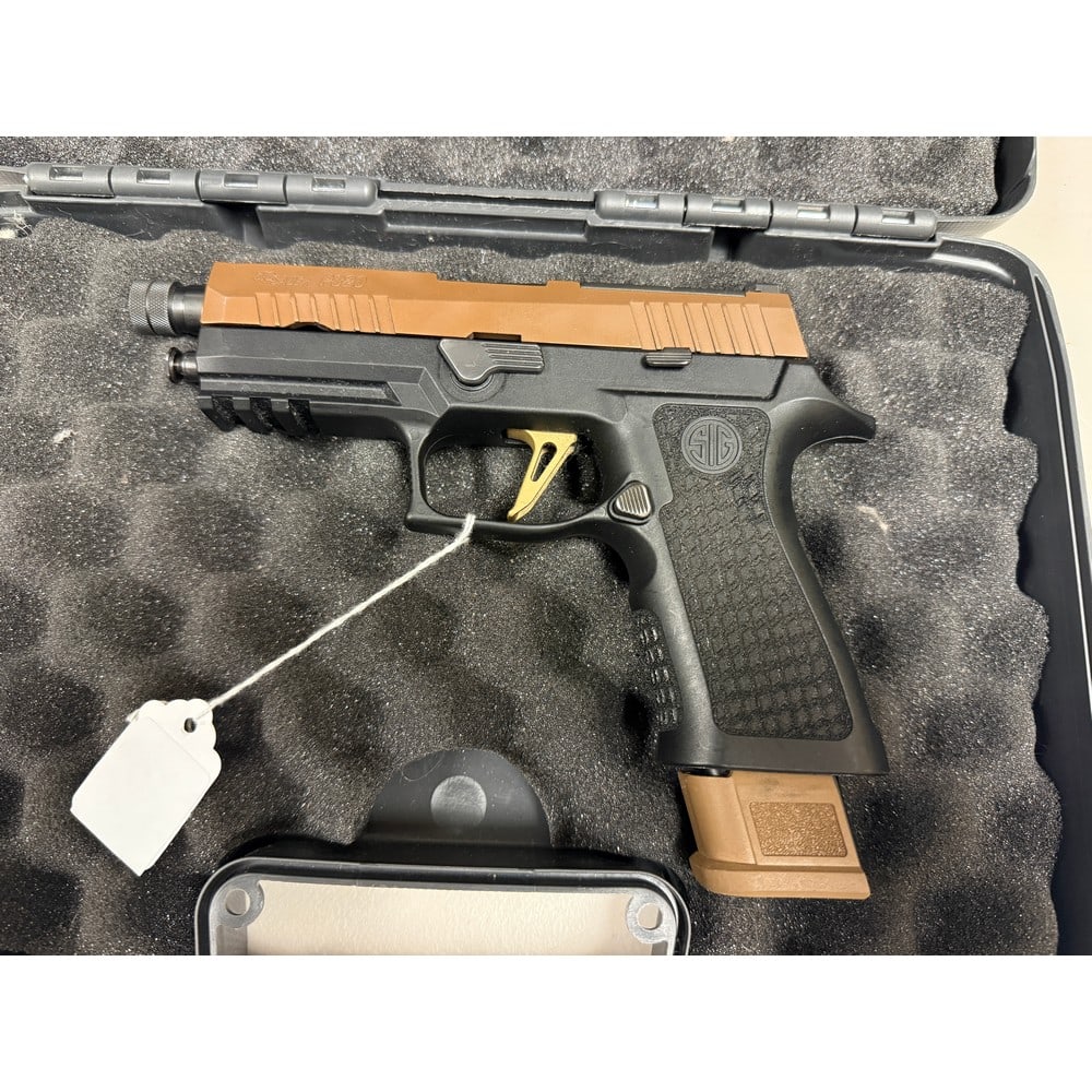 Sig Sauer Model P320 Pistol 9mm (1 of 4)