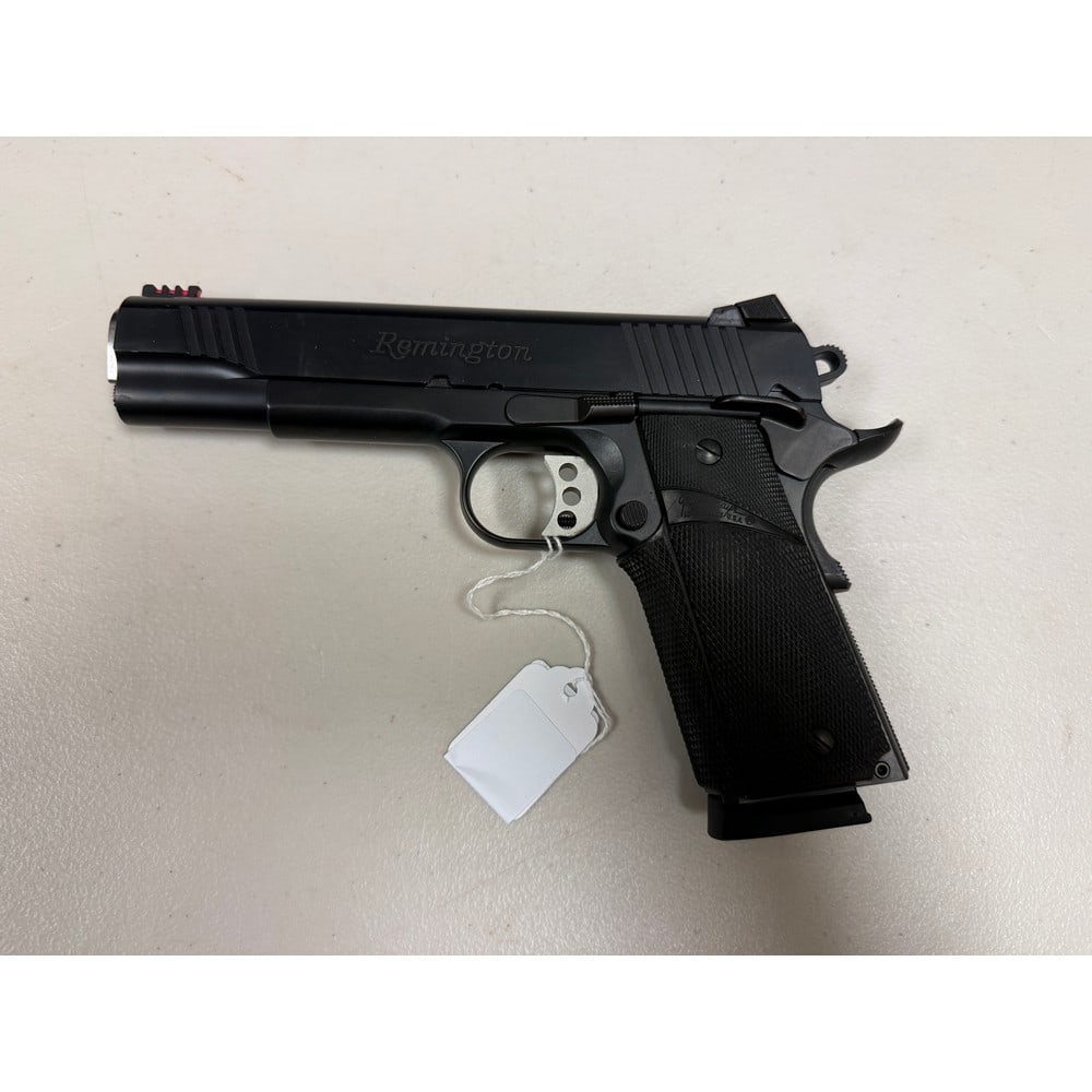Remington Model 1911 R1 45 Acp Pistol: Like New In Case