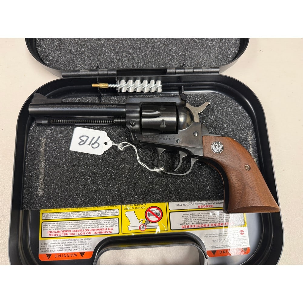Ruger Single Six Revolver 32 H&r: Like New In Mismatched Case
