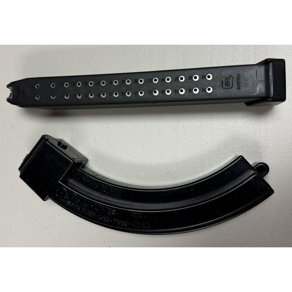 (2) Pistol Magazines With Glock 9mm: (2) Pistol Magazines With Glock 9mm