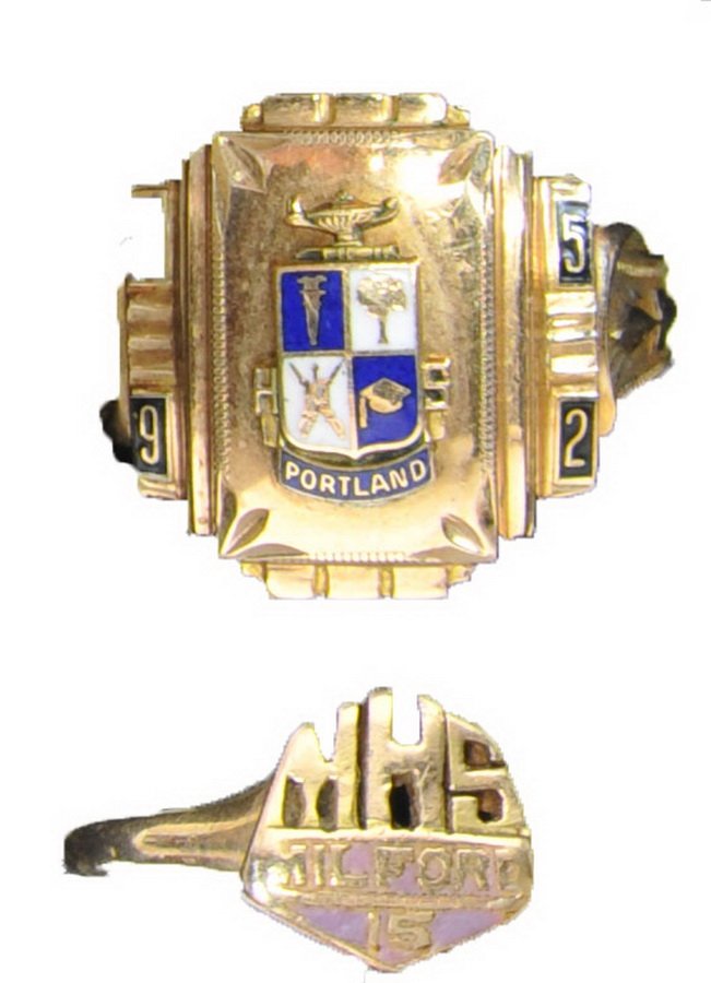 2 10Kt. Gold Antique Class Rings 10 grams: 2 10Kt. Gold Antique Class Rings 10 grams