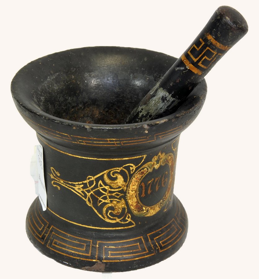 Cast Iron Mortar and Pestle "Auld Lang Syne" 6": Cast Iron Mortar and Pestle "Auld Lang Syne" 6"
