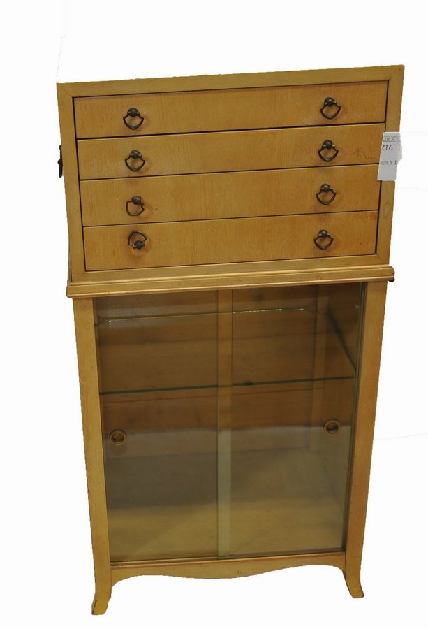 1950's Locking Jewelry Stand 36x13: 1950's Locking Jewelry Stand 36x13