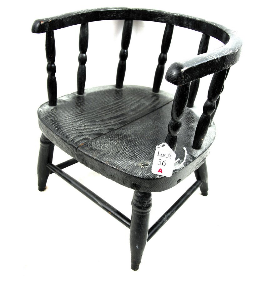 Continuous arm Child's Windsor Chair: Painted Black 13.5" H