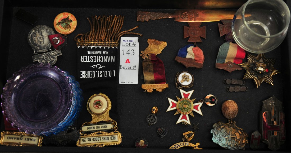 Estate fresh lodge pins and Badges: To include Springfield Moose badge and ribbon, Red Rose Lodge 125, Manchester, NH, Past President badge and ribbon; Saco Valley Lodge 21 badge, FLT badge, K of P NH Brigade badge depicting Old Man of 