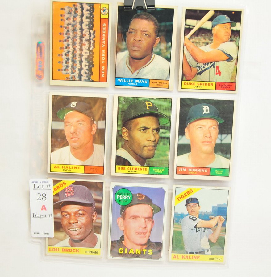 9 1960's Topps Baseball Cards: 9 1960's Topps Baseball Cards