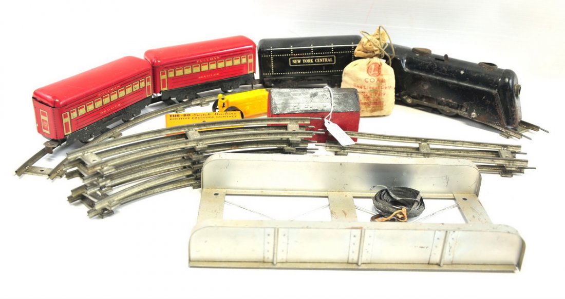 No. 7 1/2 Engineer's: Erector Set with cardboard container and 1949 America Flyer/Erector catalog, 1951 Lionel catalog, The Big of Real Locomotives hard cover 1951 and a 1950 Gilbert Toys/Erector Set Catalog. Also Marx fou