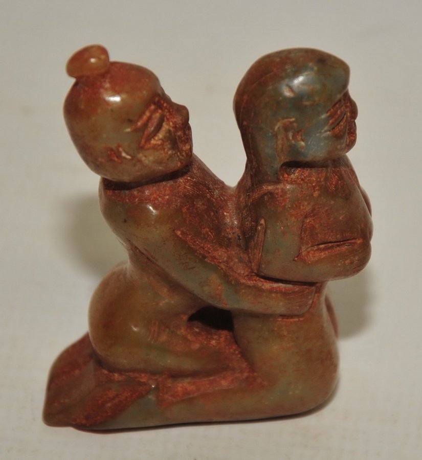 Asian Jade figures engaged in sexual position   4" (1 of 2)