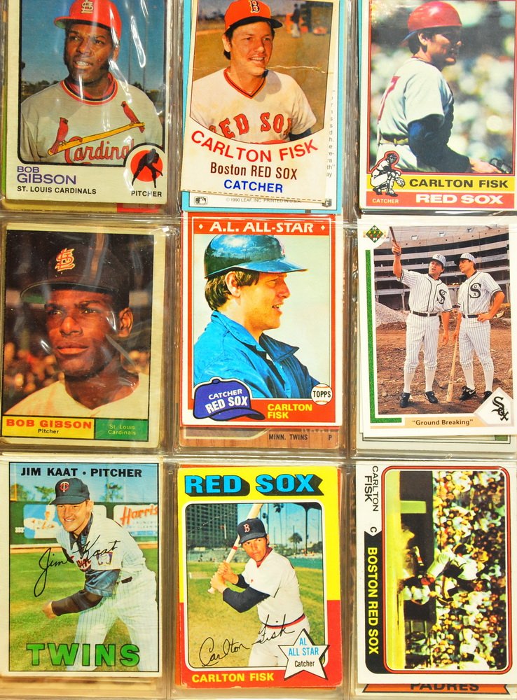 Album of 145 Baseball Cards HOF Players: Mostly 1960's with a few more modern, Carlton Fisk, Harmon Killebrew, Rollie Fingers, Jim Kaat, Bob Gibson, Gil Hodges, Jim Hunter, Reggie Jackson, Ferguson Jenkins, and Al Kaline.