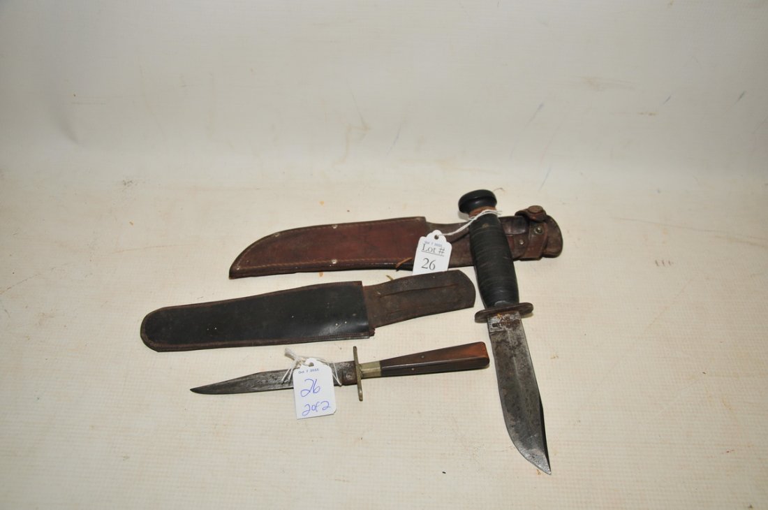 Pair of US Military Knives: With US Marked Boot Knife, US Navy Knife made by Camillus
