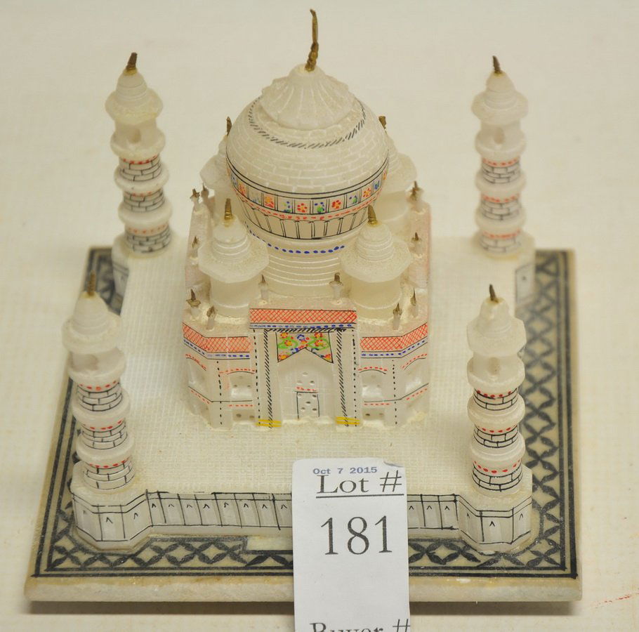 Intricate Mini Model of Taj Mahal: Intricate Mini Model of Taj Mahal