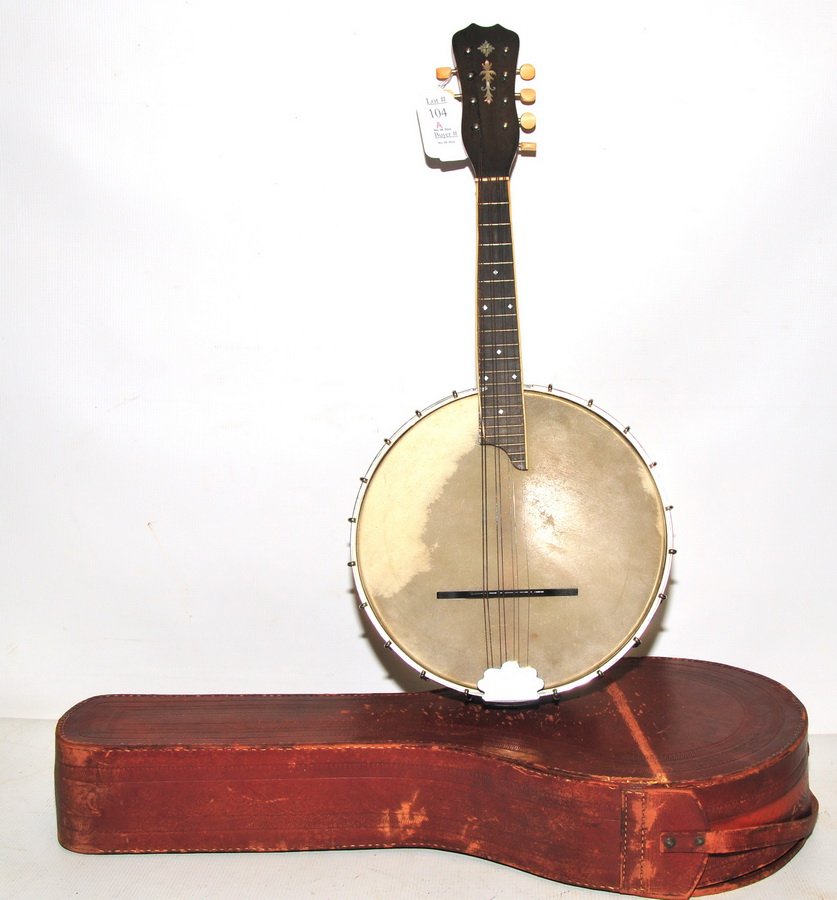 Carl Fischer 8 String Banjolin: With original Leather carrying case