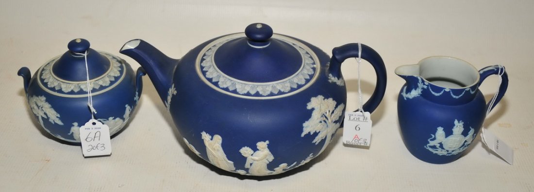 Wedgwood Jasperware Teapot, sugar and creamer: Wedgwood Jasperware Teapot, sugar and creamer
