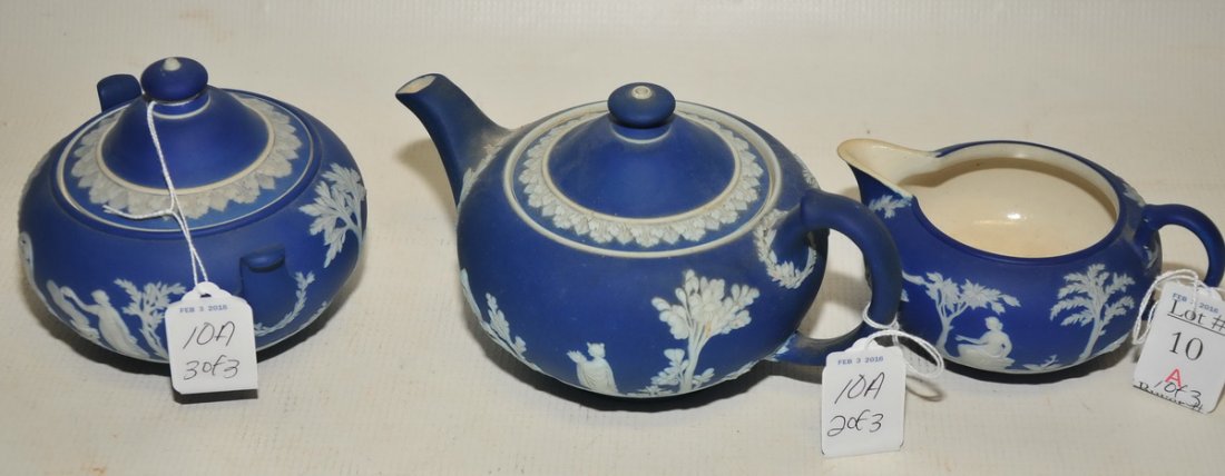 Wedgwood Jasperware Teapot, Sugar and creamer: Wedgwood Jasperware Teapot, Sugar and creamer