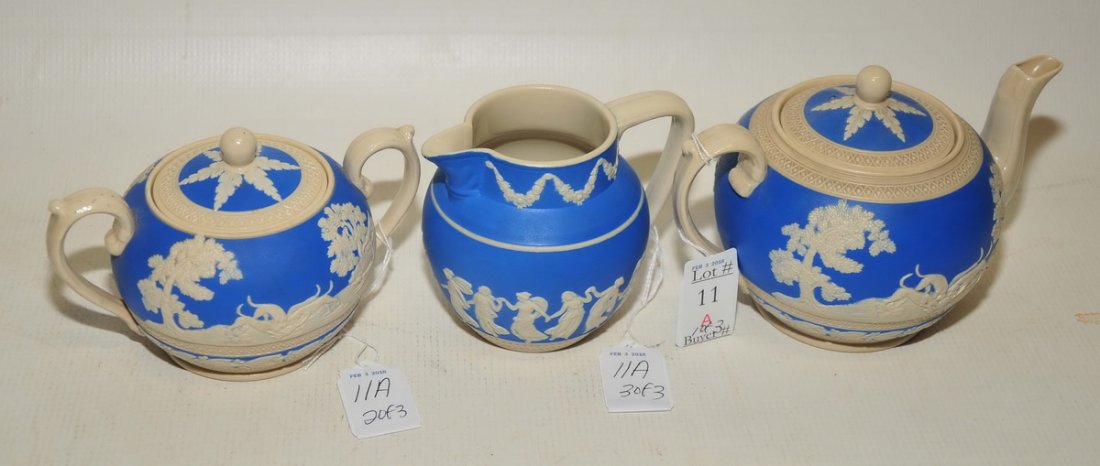 Copeland Spode Teapot, sugar and creamer (1 of 2)