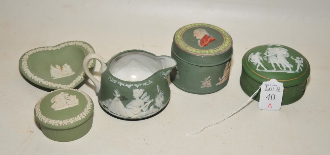 Five Pieces of Green Wedgwood Jasperware: Five Pieces of Green Wedgwood Jasperware