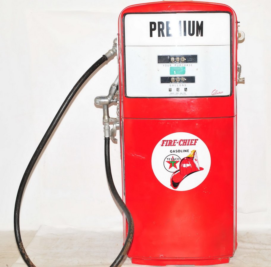 Antique Gilbarco Texaco Gas Pump: Has an older restoration, Modern Top Globe