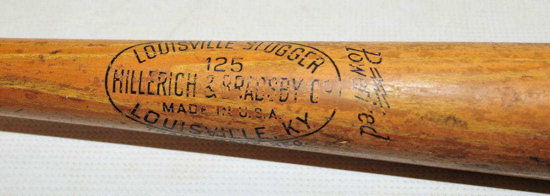 Hillerich and Bradsby LS Lou Gehrig Model Bat (1 of 5)