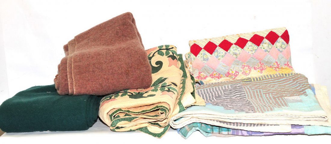 Estate Quilts and Blankets (1 of 7)