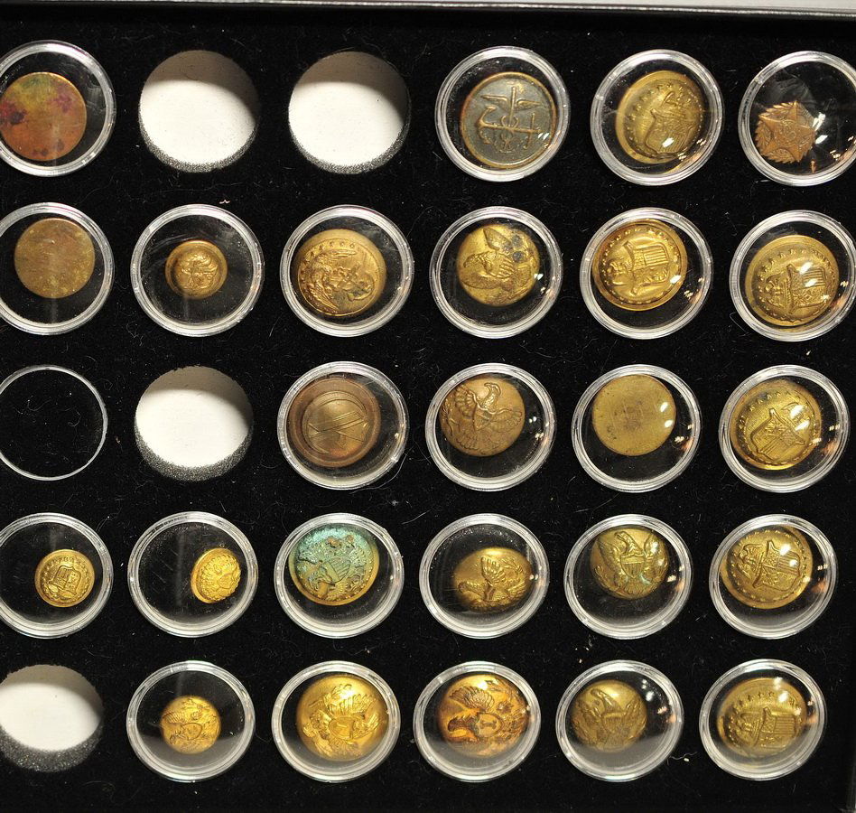 Collection of civil war buttons (1 of 2)