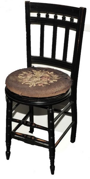 Rare Steinway Piano Stool: Rare Steinway Piano Stool