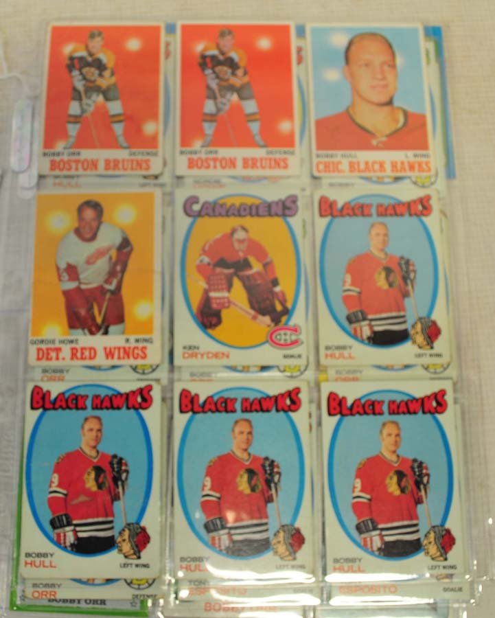 31 1970's Topps Hockey HOF Cards (1 of 3)
